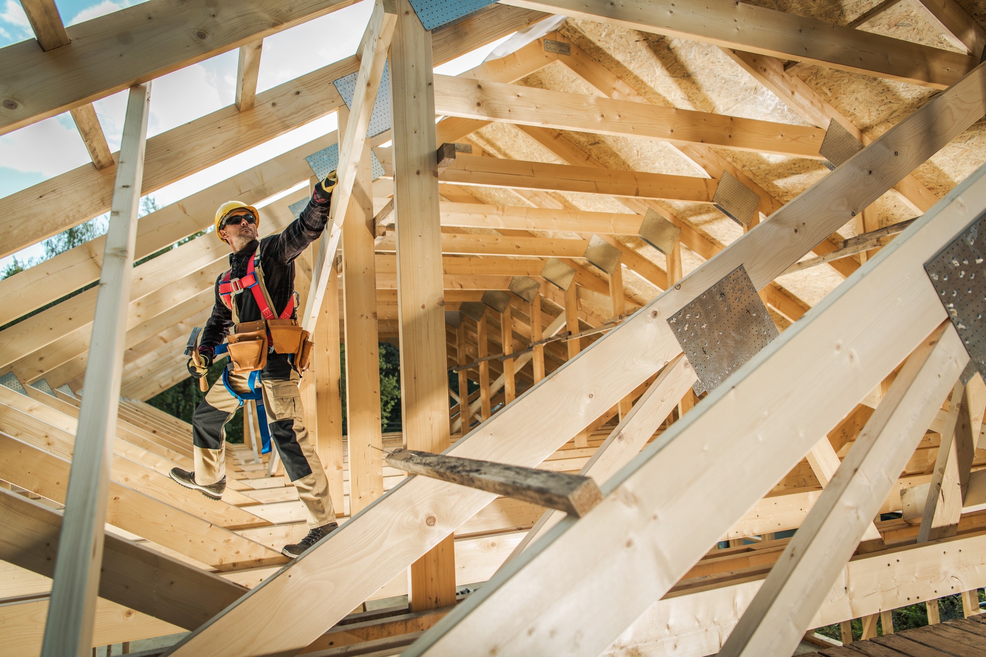 building wooden roof frame